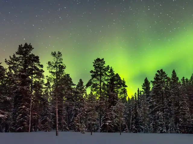 Caza de auroras boreales en grupos reducidos
