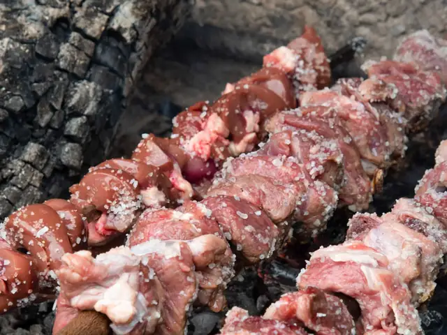 Cena con espectáculo folclórico
