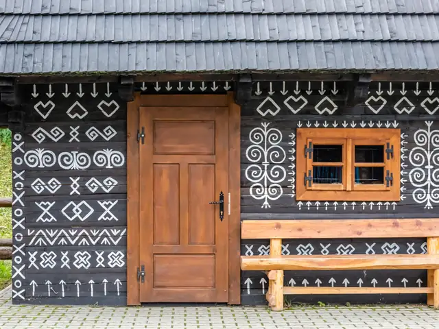 Excursión a Cicmany y a los baños termales de Rajecké Teplice desde Bratislava