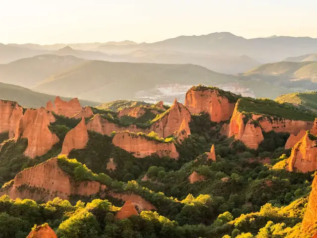 Excursión a las Médulas y Ponferrada desde León