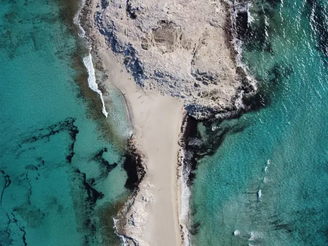 Excursión en catamarán a Formentera y Ses Illetes desde Ibiza