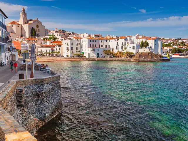 Excursión a Girona, Figueres y Cadaqués desde Barcelona con entrada opcional al Museo Dalí