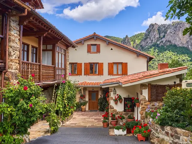 Excursión a Potes, Mogrovejo y San Vicente de la Barquera desde Santander