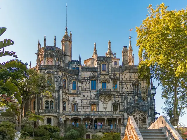 Excursión a Sintra y Quinta da Regaleira en tren desde Lisboa