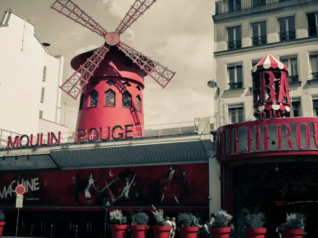 París