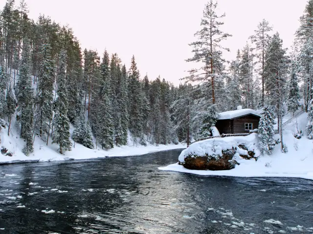 Senderismo en Vikaköngäs