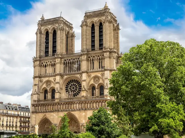 Tour por la Catedral de Notre-Dame con audioguía