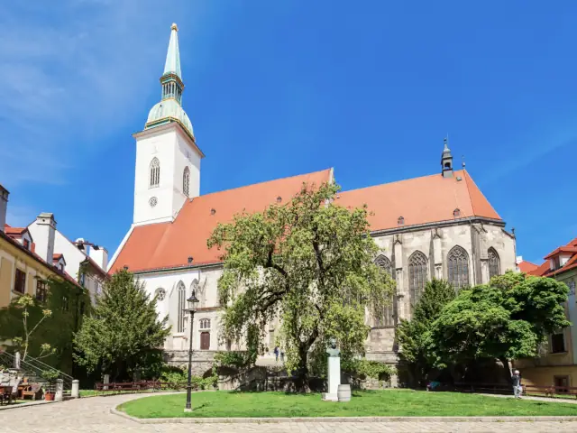 Tour de Bratislava al completo