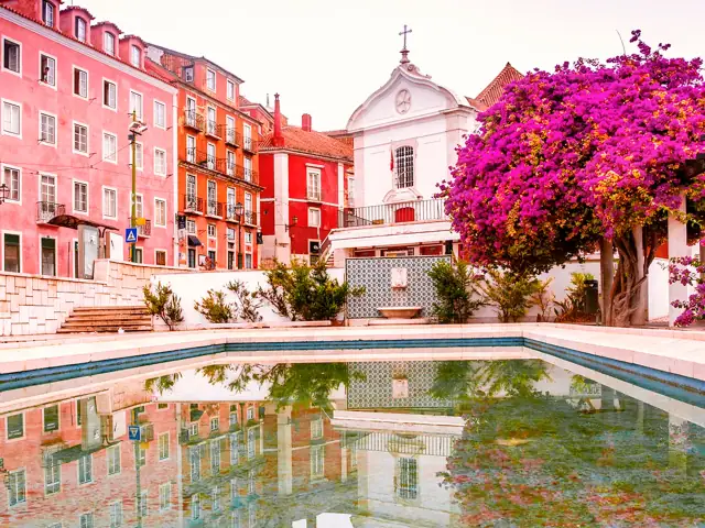 Tour por Alfama y visita al Castillo de San Jorge