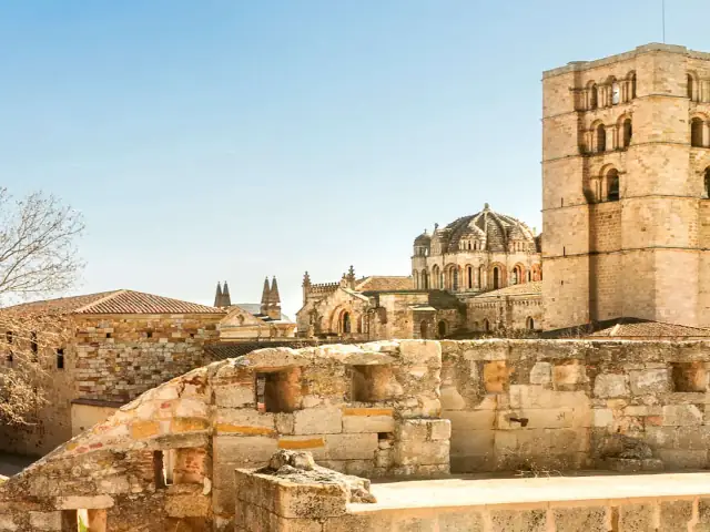 Zamora