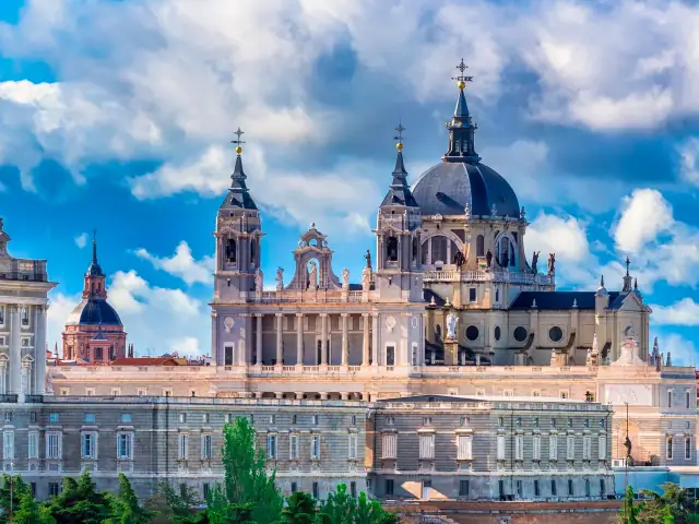 Visita guiada por el Palacio Real y la Catedral de la Almudena