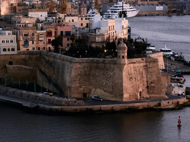 Visita guiada por La Valeta y espectáculo The Malta Experience
